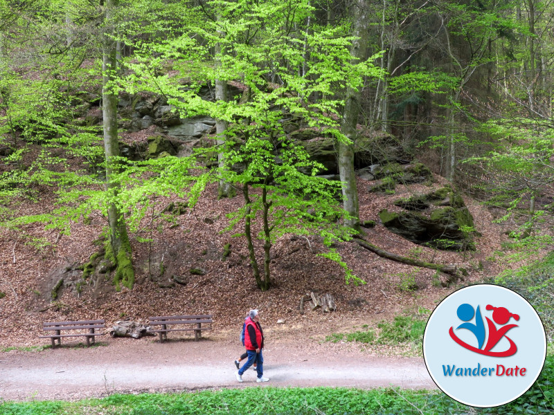 Rückersbacher Schlucht, Jahnfelsen und Teschenhöhle